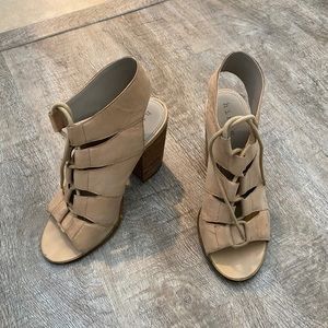 Hinge Lace Up Sandal Nude